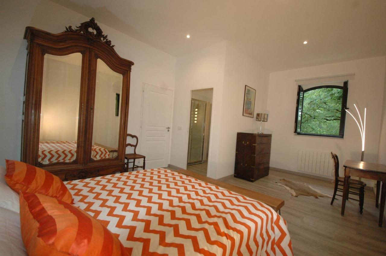 Gîte de charme à 15mn de Bordeaux Autonomie 100% Camblanes-et-Meynac Esterno foto